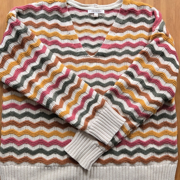 Skies are Blue chevron print sweater - Picture 4 of 6